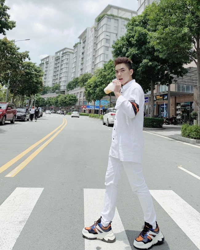 View - Thiếu gia cô đơn của VTV: Từng vướng tai tiếng lớn ở tuổi 15, ngày càng đẹp trai lãng tử