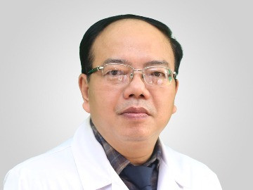 Nhỏ mắt bằng nước muối tự pha hay đi tắm biển có tốt hơn dùng nước muối sinh lý? Cách phòng bệnh đau mắt đỏ - 1