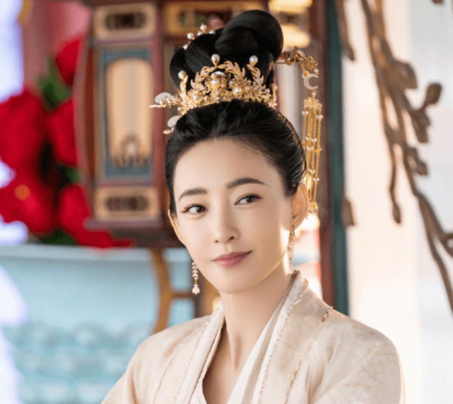 View - Vương Lệ Khôn - Tình duyên lận đận của mỹ nhân Tây du ký trước khi bị tẩy chay vì sống sung sướng