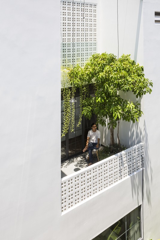 View - Báo Mỹ nức khen nhà Việt xanh mát trong từng khoảng sống
