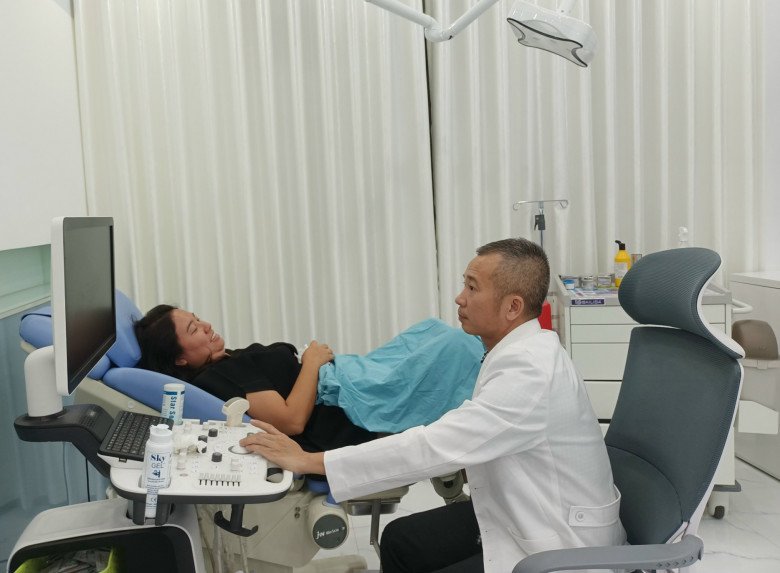 Được làm những công việc nhân văn mỗi ngày, cống hiến cho cộng đồng là một điều may mắn trong cuộc đời của bác sĩ. (Ảnh: BSCC)