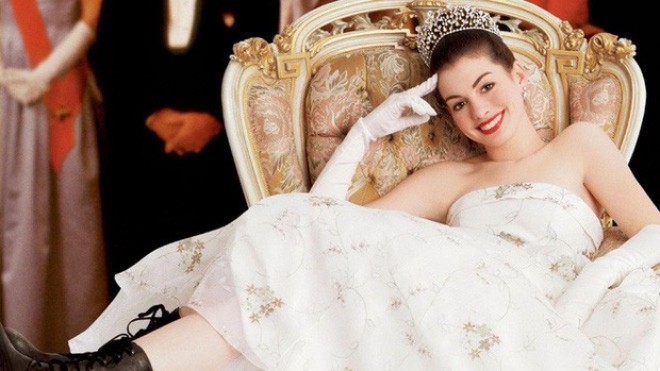 View - Anne Hathaway - Nàng công chúa "hoàn hảo” đến mức bị ghét bỏ, sau 20 năm không chịu già, bị ép hôn