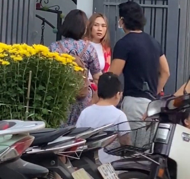 View - Mỹ Tâm bất ngờ thừa nhận có chồng rồi, mọi người xung quanh ồ lên kinh ngạc