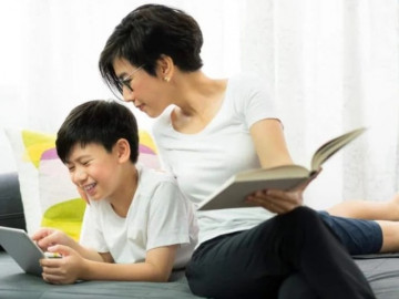 Con trai cao 1,7m vẫn cư xử như trẻ con khiến mẹ bị ông bà nội đòi đưa cháu về dạy lại