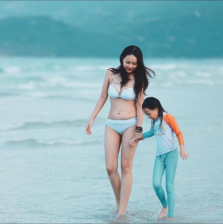 Giảm cân dáng gầy nhom, Phan Như Thảo diện bikini sáng cả bãi biển, nhưng nếu chọn khéo sẽ đẹp hơn - 2