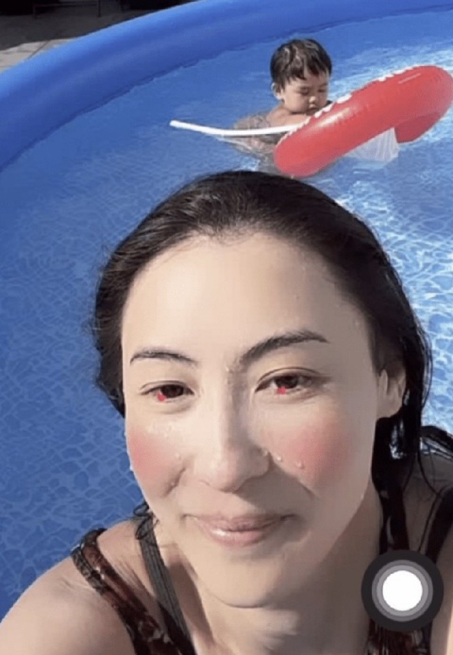 View - Trương Bá Chi - Bố của con trai út tác động vật lý, mẹ 3 con gương mặt thương tích nhưng cố giấu?