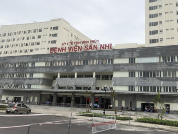 Vĩnh Phúc: Hai bé song sinh tím tái sau tiêm vắc xin viêm gan B, một bé đã tử vong