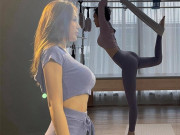 Làm đẹp - Bạn thân Ngọc Trinh đọ sắc "phu nhân hào môn", body cong võng cũng phải nhún nhường