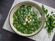 Bà bầu - Rau này canxi cao gấp 4 lần sữa, được săn lùng như rau quý nhưng 1 nhóm người không nên ăn