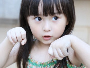 Làm mẹ - Cô bé từng bị cấm phẫu thuật thẩm mỹ vì quá dễ thương bây giờ ra sao?