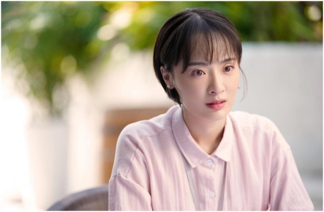 View - Tôn Y - Mỹ nữ tai tiếng showbiz: Bắt cá nhiều tay, khai gian tuổi, cặp thầy giáo, diện mạo giờ lạ