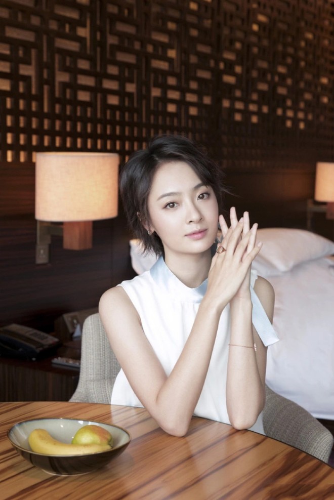 View - Tôn Y - Mỹ nữ tai tiếng showbiz: Bắt cá nhiều tay, khai gian tuổi, cặp thầy giáo, diện mạo giờ lạ