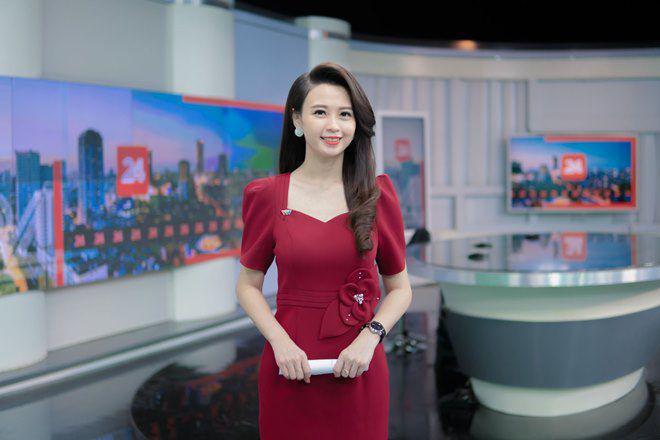 MC Thời tiết VTV lên sóng xinh đẹp ngọt ngào tựa thiếu nữ, ít ai ngờ làm mẹ 4 con, về nhà tất bật bỉm sữa - 1