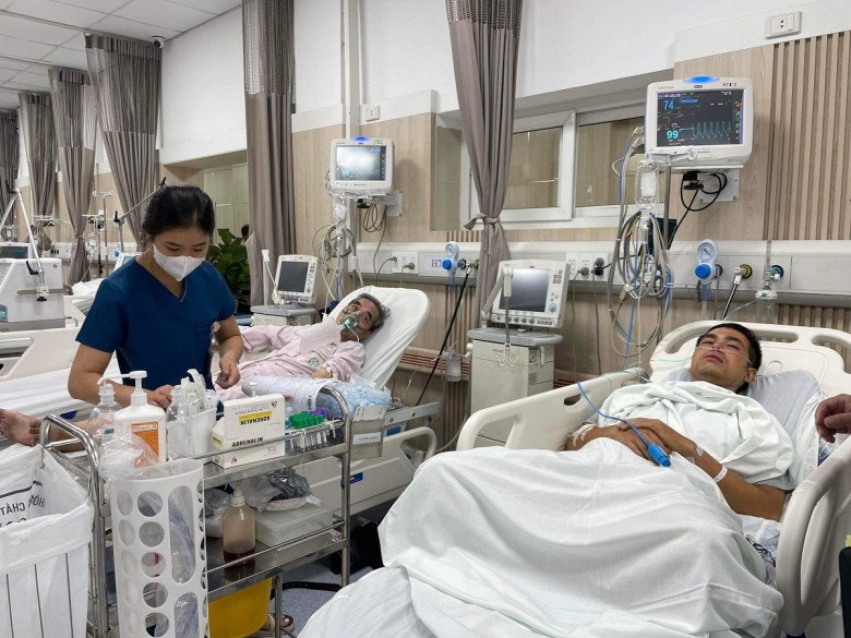 Vụ cháy chung cư mini: Cặp vợ chồng trẻ thoát chết nhờ 2 bình nước mới mua, cố thủ 4 tiếng đợi cứu hộ - 3