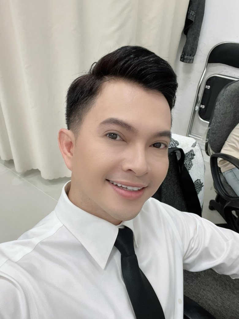 Nam Cường từng đi diễn được 50 nghìn, chia cho xe ôm hết một nửa.