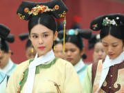 Tin tức - Khi hoàng đế lật thẻ bài để chọn phi tần "thị tẩm", dải khăn màu trắng trên cổ có tác dụng gì?