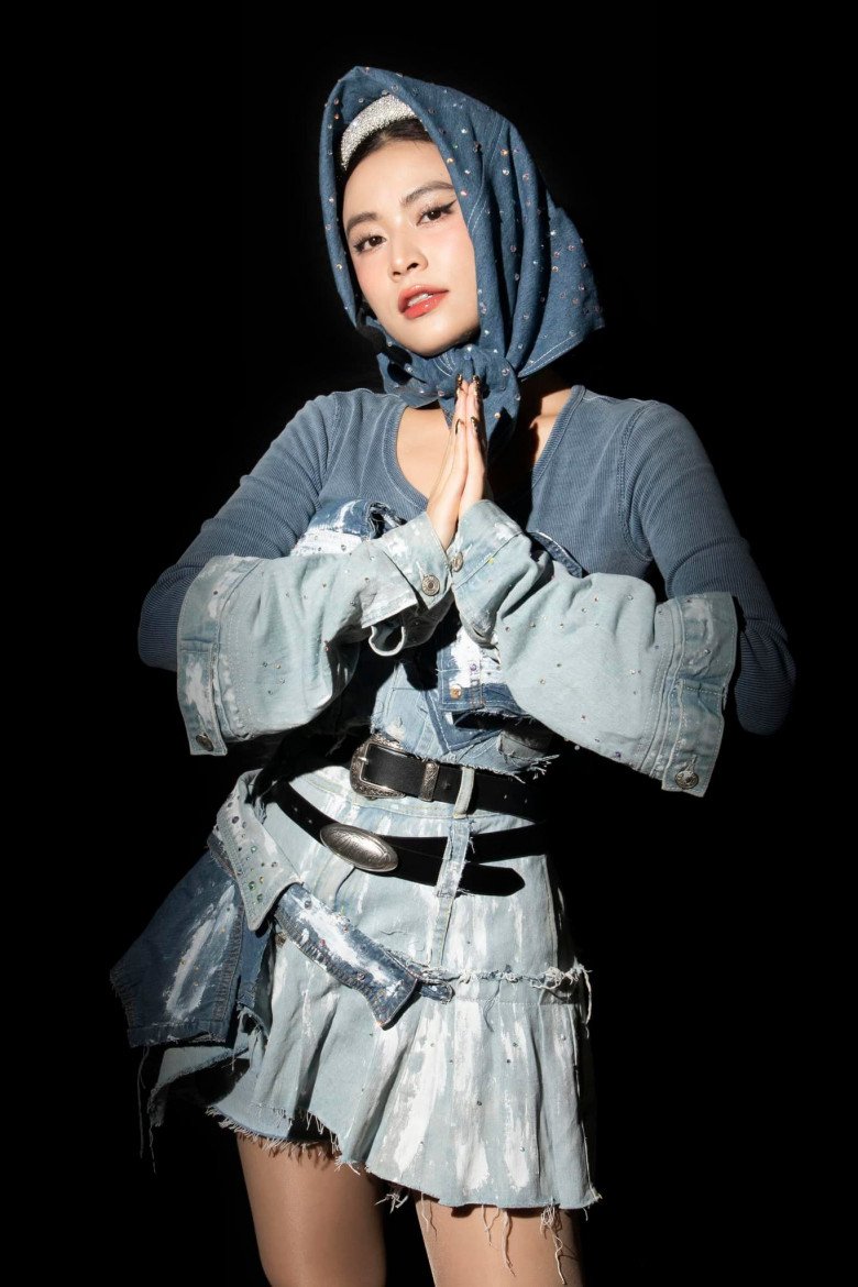 Nhiều người khuyên Hoàng Thùy Linh nên lên tiếng xin lỗi một cách chân thành, nghiêm túc.