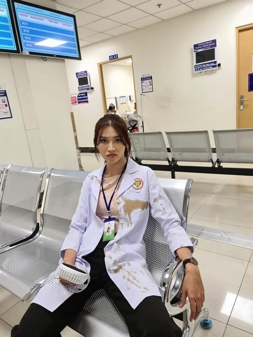 Khi Hoa hậu đóng phim: Tiểu Vy đậm nét điện ảnh, Hamp;#39;Hen Niê đất diễn còn hạn chế - 8