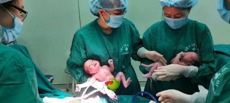 Bác sĩ Ngọc Bích và các đồng nghiệp. (Ảnh: BSCC)