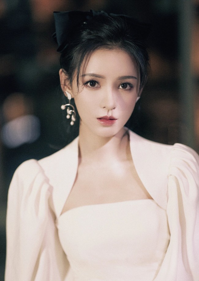amp;#34;Búp bêamp;#34; Gió Nam Hiểu Lòng Tôi: Từng hẹn hò thiếu gia tỷ đô xứ Trung, vướng nghi vấn dao kéo - 1