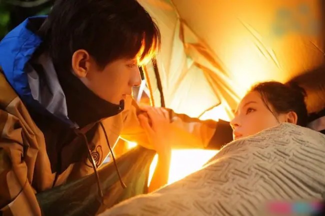 amp;#34;Búp bêamp;#34; Gió Nam Hiểu Lòng Tôi: Từng hẹn hò thiếu gia tỷ đô xứ Trung, vướng nghi vấn dao kéo - 4