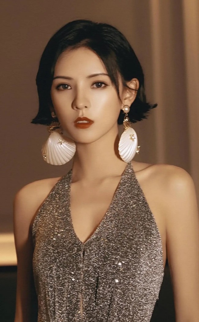 amp;#34;Búp bêamp;#34; Gió Nam Hiểu Lòng Tôi: Từng hẹn hò thiếu gia tỷ đô xứ Trung, vướng nghi vấn dao kéo - 10