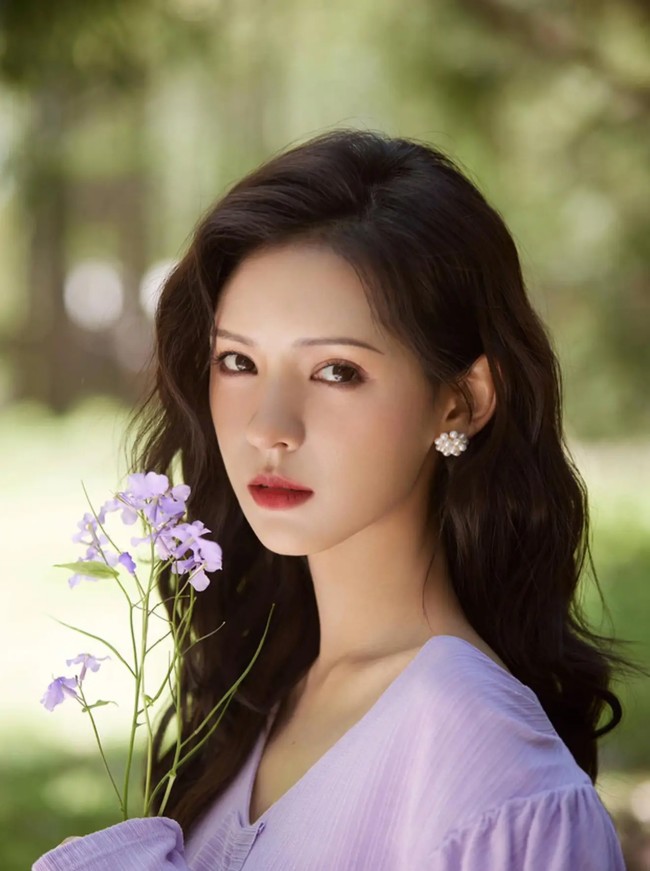 amp;#34;Búp bêamp;#34; Gió Nam Hiểu Lòng Tôi: Từng hẹn hò thiếu gia tỷ đô xứ Trung, vướng nghi vấn dao kéo - 11