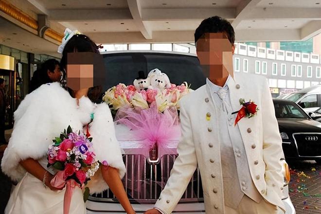 Thắc mắc sao đêm nay chồng “khỏe” quá, người phụ nữ tái mặt khi bật đèn lên - 2