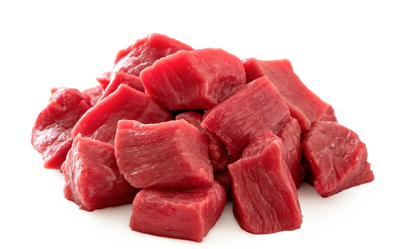 Sắt trong thịt bò còn cao hơn cả thịt gà hoặc cá vì thế nếu ăn thịt bò một cách khoa học sẽ rất tốt cho sức khỏe.
