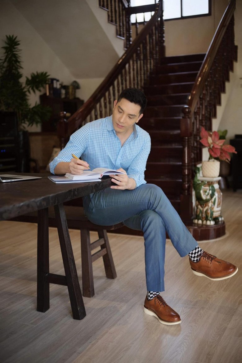 Minh Beta có thành tích học tập đáng nể, tốt nghiệp Thạc sĩ tại ĐH Harvard.