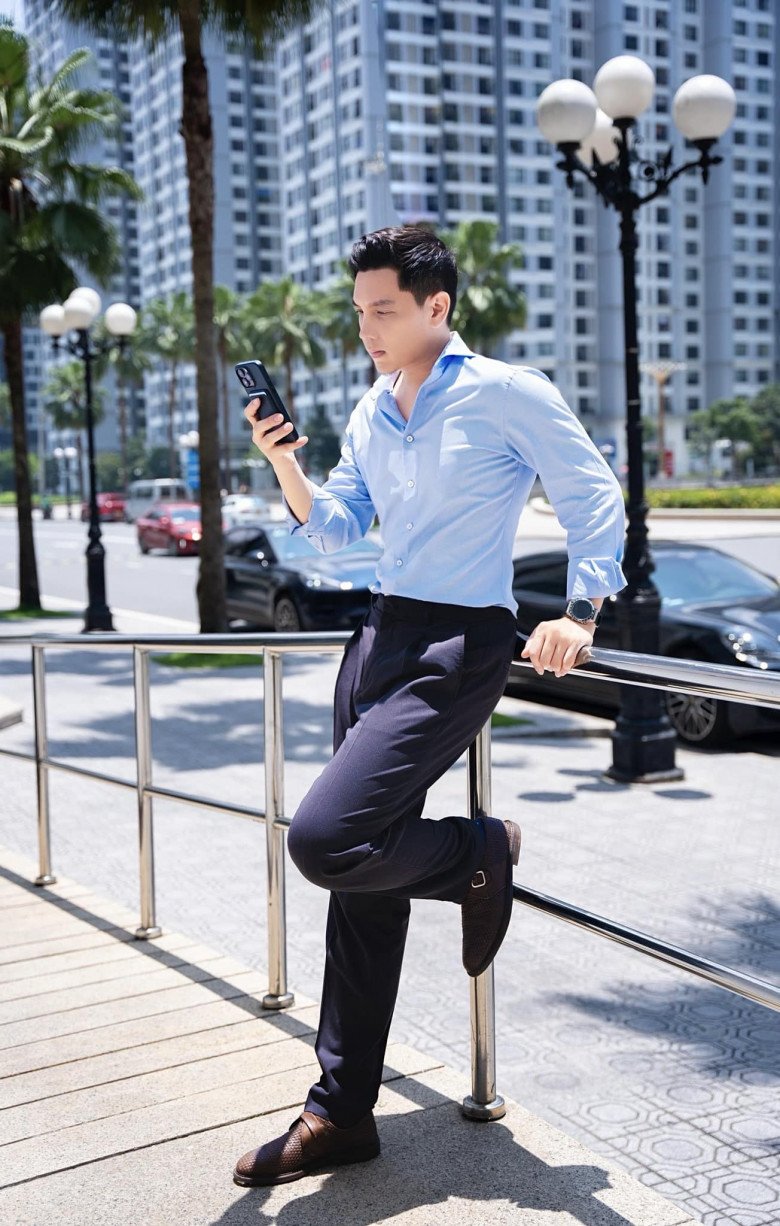 amp;#34;Cá mậpamp;#34; mới điển trai: Tốt nghiệp ĐH Harvard, đa tài, sống trong biệt thự 1.000m2 như cổ tích bao người mơ ước - 11