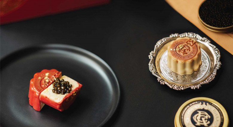 View - Những chiếc bánh Trung thu xa hoa bậc nhất thế giới, mở hộp ra đã thấy sực mùi tiền