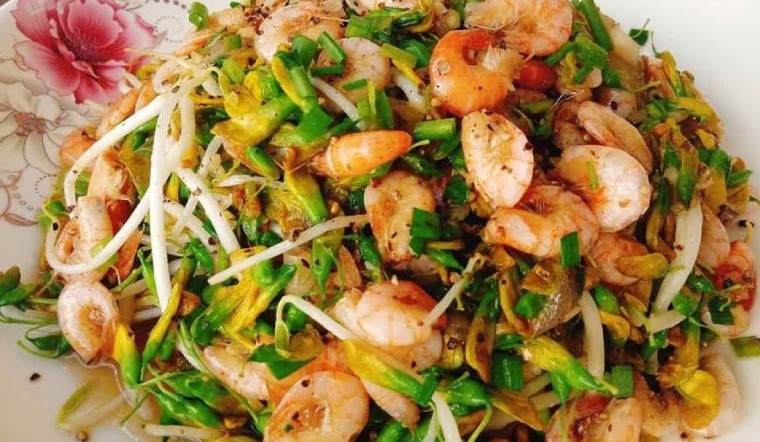 Điên điển có thể xào với tôm, tép ăn rất tốt cho sức khỏe. Ảnh minh họa.
