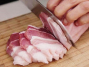 Sức khỏe - Đừng tưởng đi ăn hàng quán mới dễ ngộ độc, ở nhà mà chế biến 2 kiểu này thì dễ nhập viện như chơi