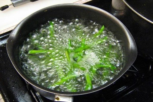 Kiểu rửa rau tưởng sạch và loại hết hóa chất, không ngờ lại phản tác dụng, làm mất sạch dinh dưỡng - 4