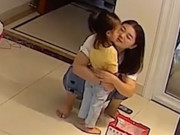Làm mẹ - Con gái làm đổ hộp cơm, bà mẹ không nổi giận mà ôm vào lòng: Phản ứng nhẹ nhàng lại giúp con biết nhận lỗi