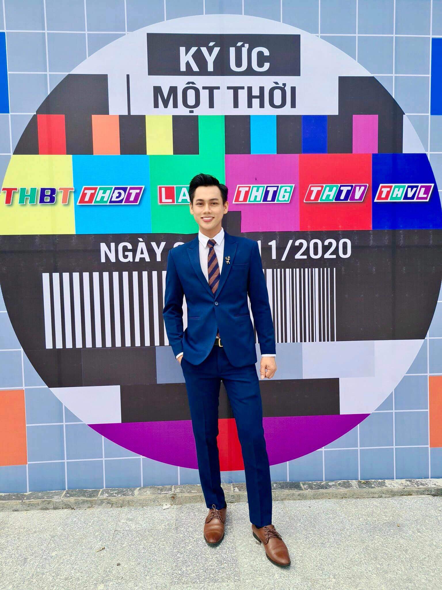 View - Lê Hoàng Liệt - MC Thời sự cao 1m75, có giọng nói ấm áp hút triệu người theo dõi