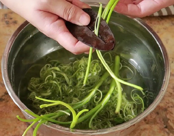 Kiểu rửa rau tưởng sạch và loại hết hóa chất, không ngờ lại phản tác dụng, làm mất sạch dinh dưỡng - 1