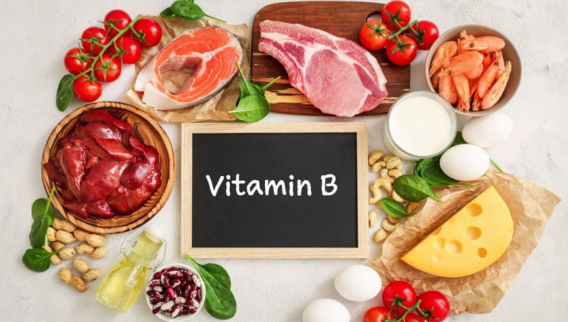 Vitamin B1, B2, B6 và axit folic thuộc họ vitamin B có liên quan chặt chẽ đến cảm giác thèm ăn và trao đổi chất. Thực phẩm giàu vitamin B bao gồm thịt nạc, trứng, đậu, các loại hạt... có thể giúp tăng cảm giác thèm ăn của trẻ.
