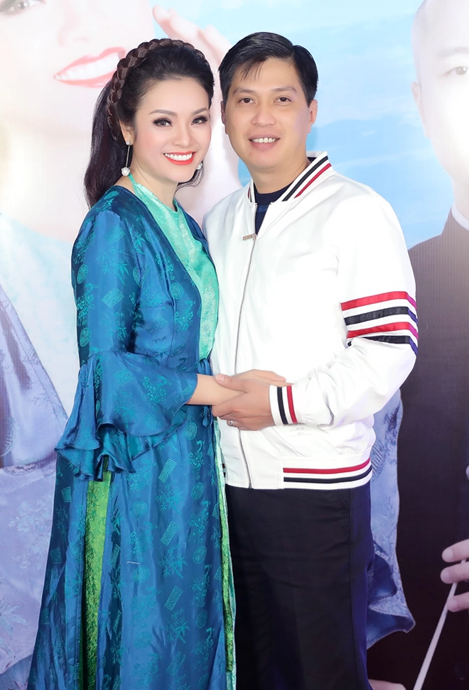 Tân Nhàn công khai thông tin ly hôn với chồng cũ khiến nhiều khán giả bất ngờ.