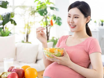 Những siêu thực phẩm bà bầu nên ăn theo từng giai đoạn thai kỳ để thai nhi phát triển vượt trội