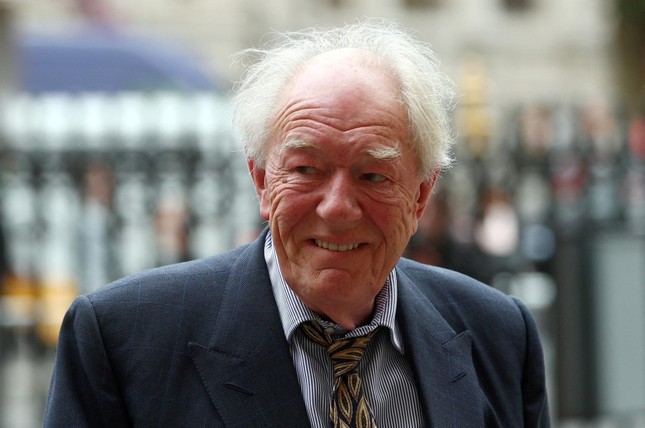 Sir Michael Gambon qua đời ở tuổi 82 sau khi mắc bệnh viêm phổi. Ảnh: Reuters.