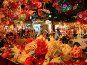 Bà bầu - Đi chơi Trung thu gặp mẹ chồng cũ, nhìn bụng bầu của tôi bà sửng sốt