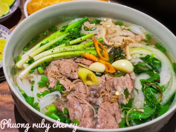 Chi Pu bán phở tại Trung Quốc, Nhật sắp có Lễ hội Phở Việt Nam 2023