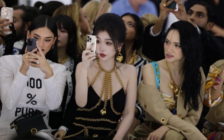 View - Vắng huyền thoại Phạm Băng Băng, hội Hoa đán Cbiz đi tuần lễ thời trang như búp bê hư vì tội phấn son lỗi