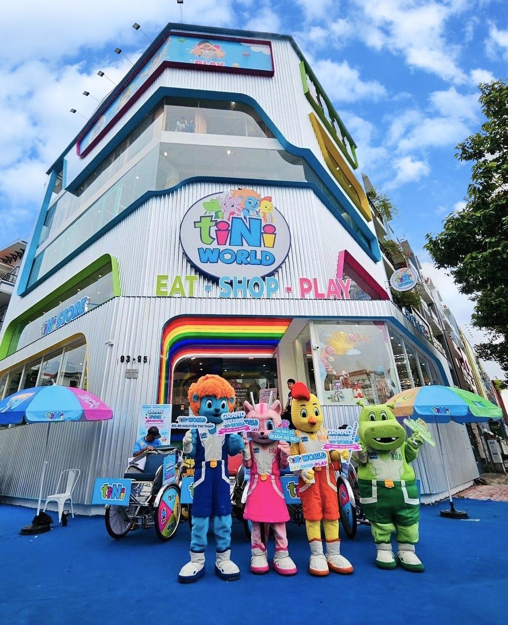 Gia đình trẻ hào hứng với mô hình mới của tiNiWorld Eat - Shop - Play (Ăn - Chơi - Sắm) lần đầu tiên có mặt tại Việt Nam - 1