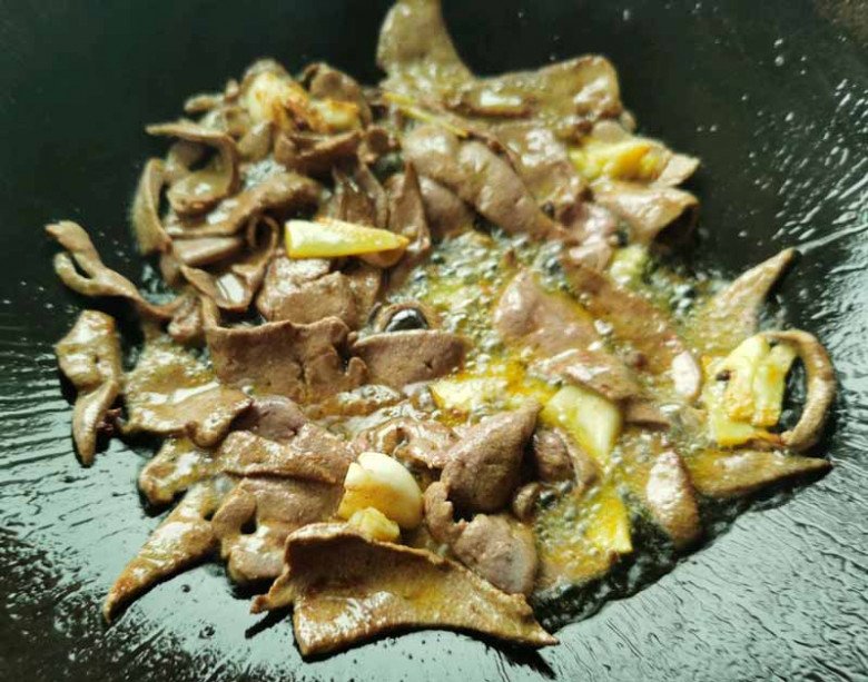 View - Thứ này của lợn vitamin A gấp 51 lần dưa hấu, nước ta bán 35.000đ/kg, nhiều người chê bẩn không ăn