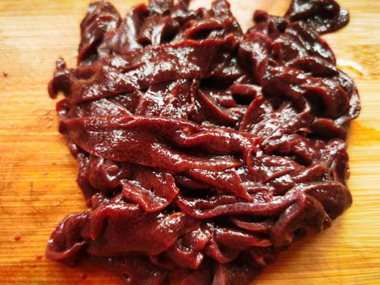 View - Thứ này của lợn vitamin A gấp 51 lần dưa hấu, nước ta bán 35.000đ/kg, nhiều người chê bẩn không ăn