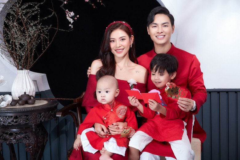 Các Hot mom Gen Z Việt: làm mẹ trẻ nuôi con nhàn tênh, nhan sắc vẫn như gái chưa chồng - 1