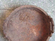 Tin tức - Đào được nồi sắt hoen gỉ dưới đất, lão nông mang đi kiểm định, chuyên gia thảng thốt: "Lập tức giao nộp ngay"